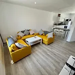 Spacieux T3 - 7 Personnes - Apartment Poitiers