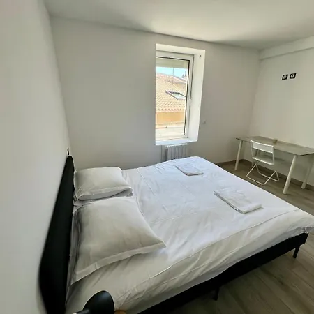 Apartment Spacieux T3 - 5 Personnes - Poitiers