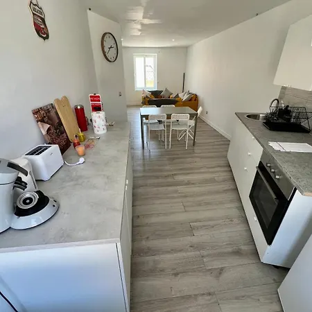 Spacieux T3 - 5 Personnes - Poitiers