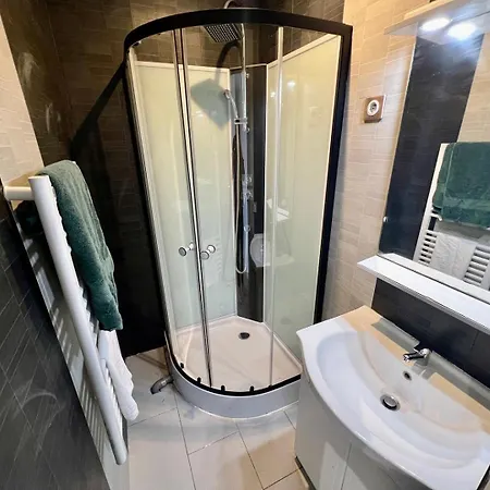 Apartment Spacieux T3 - 5 Personnes - Poitiers