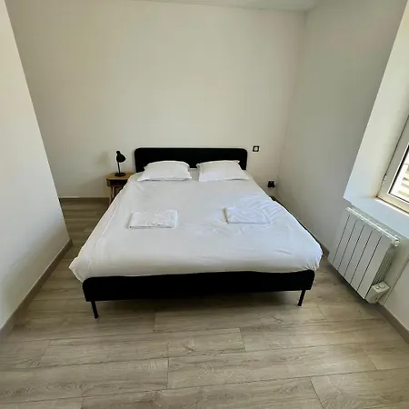 Apartment Spacieux T3 - 5 Personnes - Poitiers