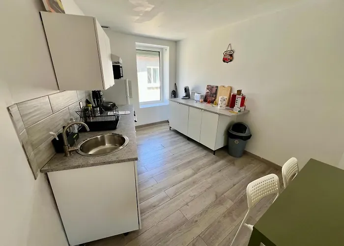 Apartment Spacieux T3 - 5 Personnes -